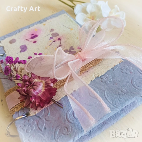 Ръчно изработен албум от рециклирана хартия в лилаво – за 20 снимки (10x15 см), снимка 4 - Декорация за дома - 53823397