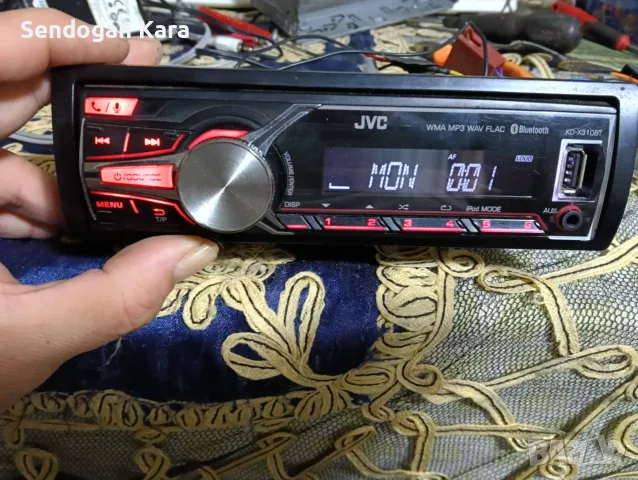 Автомобилно радио JVC с AUX, радио и Bluetooth, снимка 3 - MP3 и MP4 плеъри - 46744698