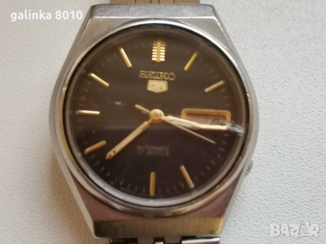 Мъжки работещ часовник