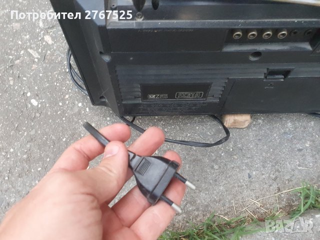 Стари ретро касетофони радиа Hitachi Sharp Panasonic, снимка 17 - Радиокасетофони, транзистори - 41887943