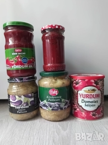 Турски зимнини доматено пюре,пиперково пюре,патладжан и лютеница