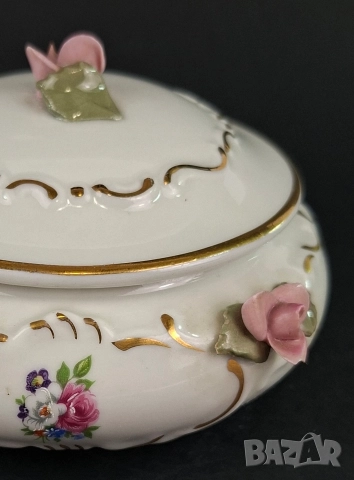 Кръгла бижутерка Sandizell, Dresden, снимка 5 - Други - 52838435