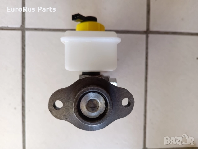 Цилиндър спирачен главен УАЗ 469 с едно казанче и датчик, снимка 3 - Части - 51605621