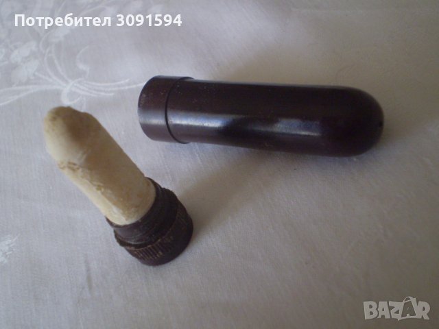 Стар Бакелит Контейнер с бръснарска стипца, снимка 1