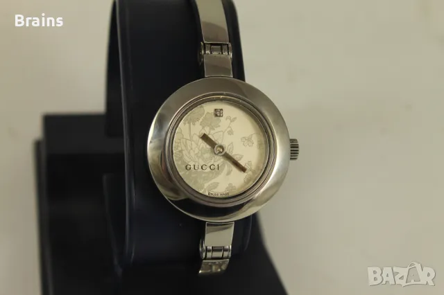 Оригинален Швейцарски Дамски Часовник GUCCI 105, снимка 4 - Дамски - 49094590