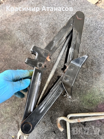 09111-0F020. Крик за Тойота корола версо. 2004-2008г, снимка 4 - Аксесоари и консумативи - 52392850