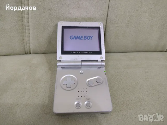 Gameboy Advance SP Silver, снимка 2 - Nintendo конзоли - 56004308