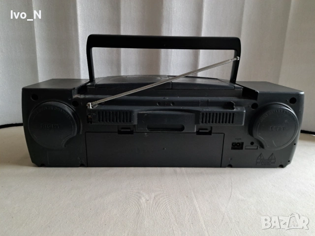 Радио Philips AZ 8022., снимка 3 - Радиокасетофони, транзистори - 53273104