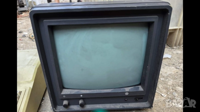 Ретро монитор CRT Правец 8