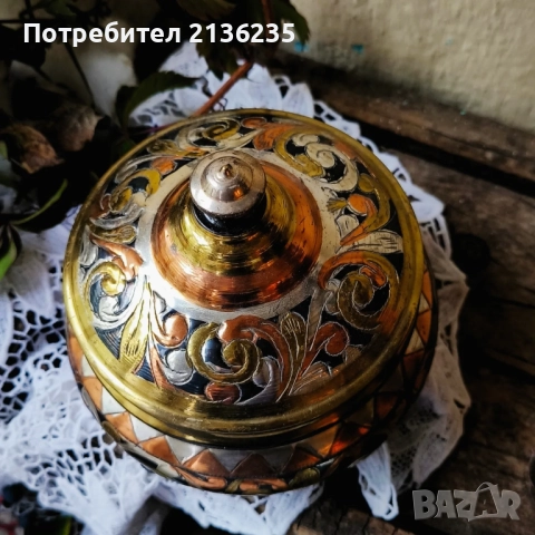 Кутия месинг и мед, снимка 3 - Антикварни и старинни предмети - 51985420