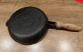 Чугунен тиган с дървена дръжка 24х4 см - Maysternya, снимка 3