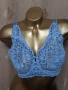  Резервирани Triumph 90 F Светло син дантелен сутиен , снимка 2