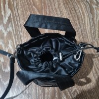 Черна чанта сатен Victoria's secret-PINK-55лв.НОВА, снимка 8 - Чанти - 41775083