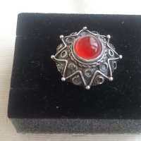 Старинен сребърен пръстен с карнеол, снимка 1 - Пръстени - 41555387