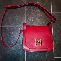 Дамска малка червена чанта еко кожа, снимка 2 - Чанти - 34124775