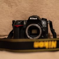 DSLR D7000 Nikon Body, снимка 1 - Фотоапарати - 38757353