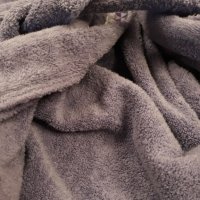 Кралски халат най-високо качество - хладко лилаво със стилна шевица, снимка 16 - Други - 39217671
