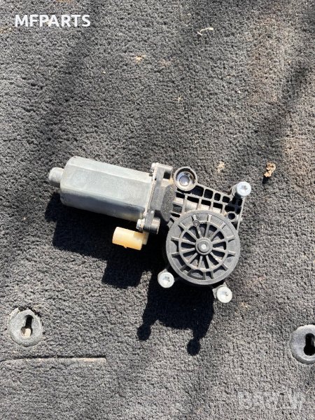 Моторче за стъклоповдигач за BMW E46, снимка 1