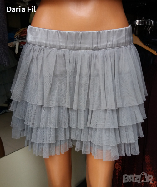 Сива пола с волани от тюл, снимка 1