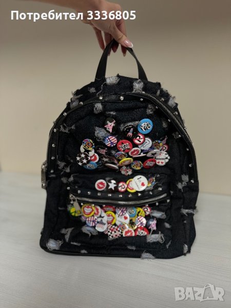Голяма раница със значки, снимка 1