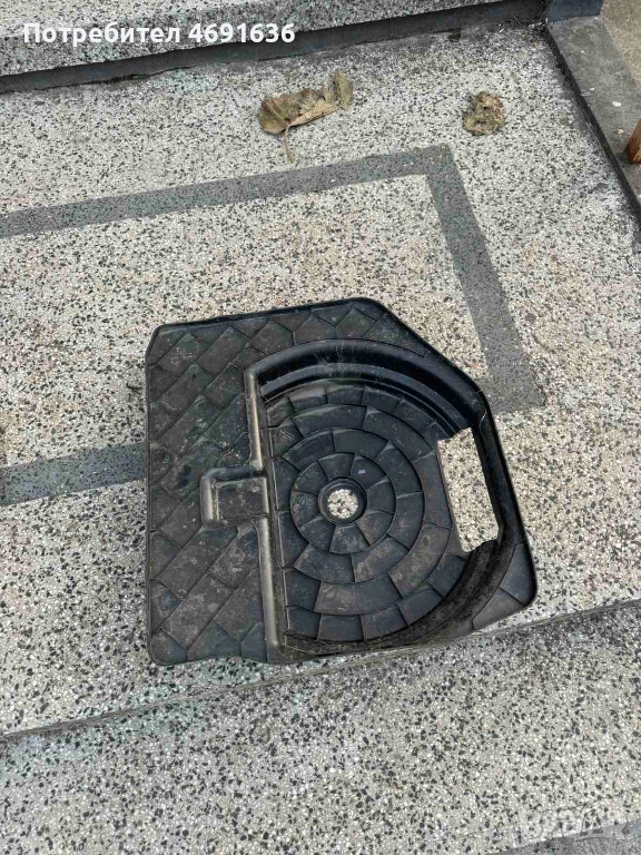 Декорация в багажника на Ауди Audi A4 B8 само за 20лв., снимка 1