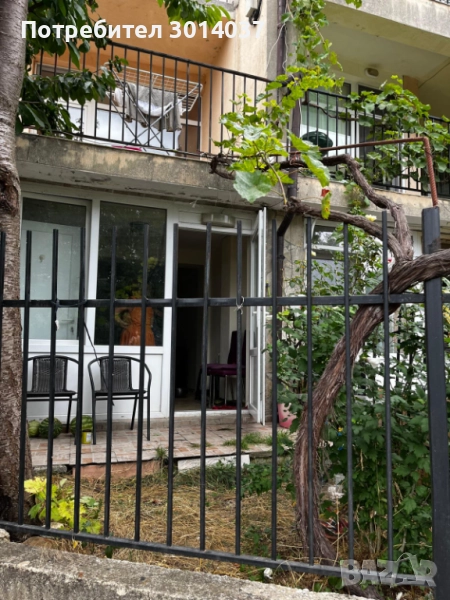 Двустаен апартамент с дворче, снимка 1