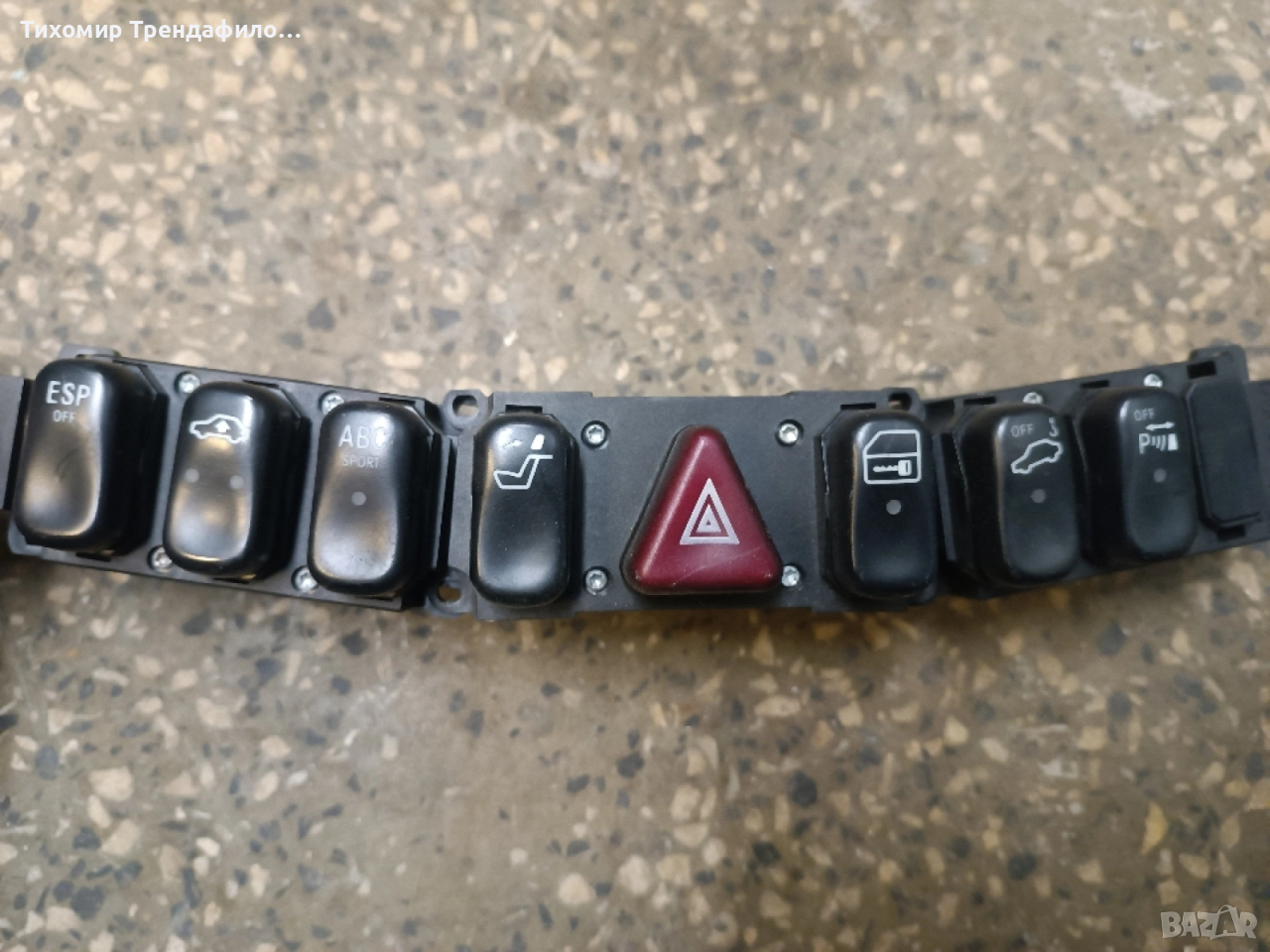 бутони средна конзола mercedes w220 2208213958 , 2208213751, 220 821 39 58 , 220 821 37 51, снимка 1