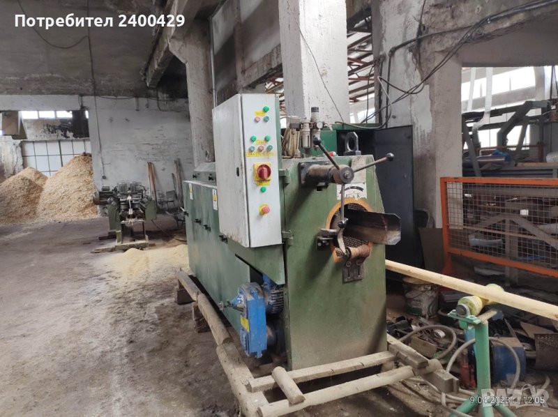 Maшина за струговане на обли колове и греди /бусола фреза/, снимка 1