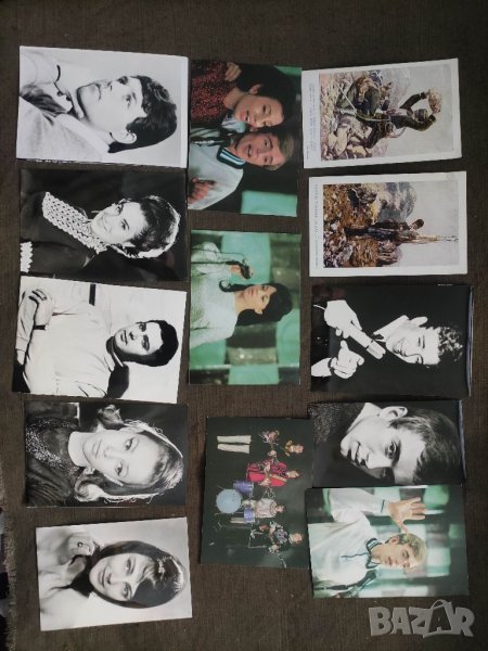 Продавам пощенски картички с български артисти , певци и певици,групи,космонавти, снимка 1