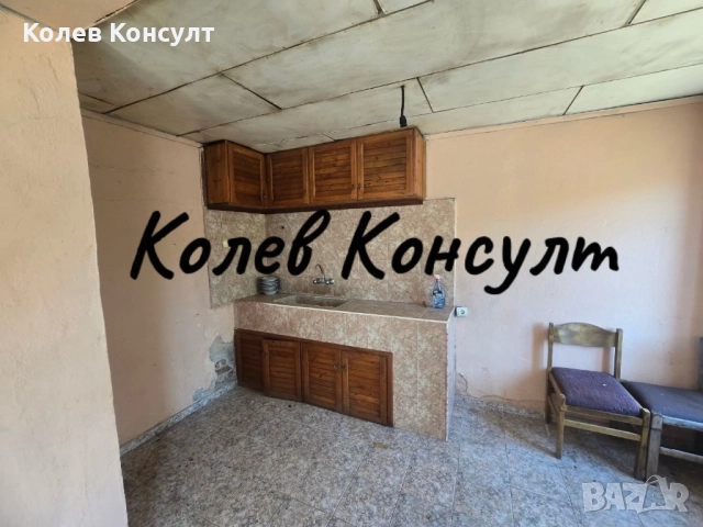 Продавам къща в с. Лешниково, снимка 7 - Къщи - 51800411