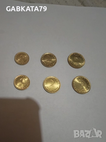 1999 година 1,2 и 5 стотинки, снимка 2 - Нумизматика и бонистика - 52860276