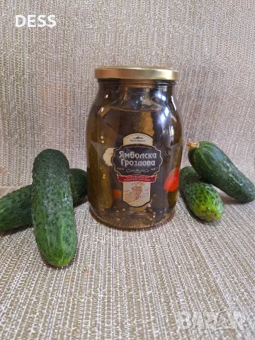 Буркан с изненада- Подарък 2 в 1 😃🥒🥃, снимка 2 - Подаръци за мъже - 56214615