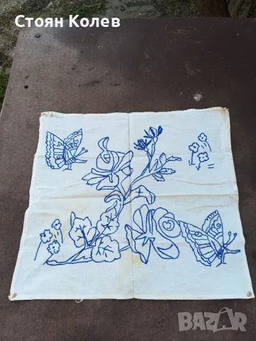 стари ръчно бродирани кърпички , снимка 4 - Антикварни и старинни предмети - 50036695
