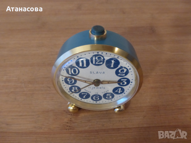 Будилник часовник Слава 2 крачета син корпус