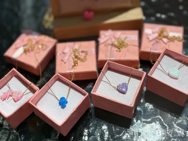 Колиета и гривни, снимка 4 - Колиета, медальони, синджири - 51147179