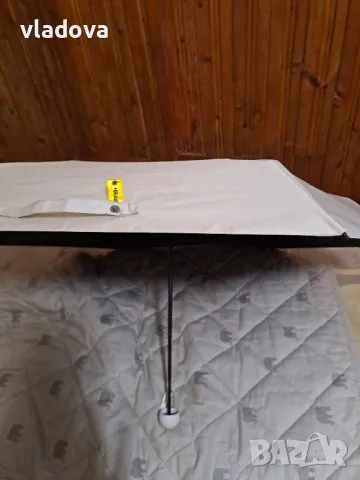 Дамски чадър тройносгъваем