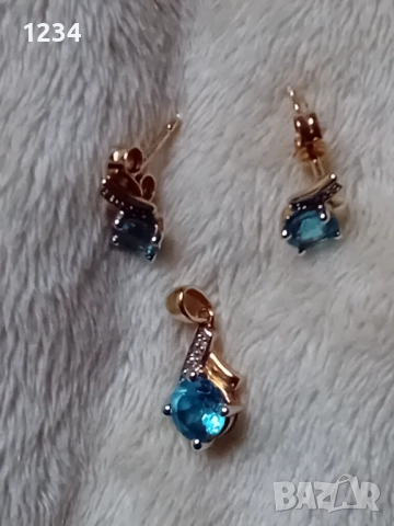 Златен комплект с диаманти и топази /фирмени обеци + медальон, снимка 2 - Бижутерийни комплекти - 52679144