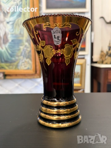 Френска рубинена кристална ваза с позлата. №7917