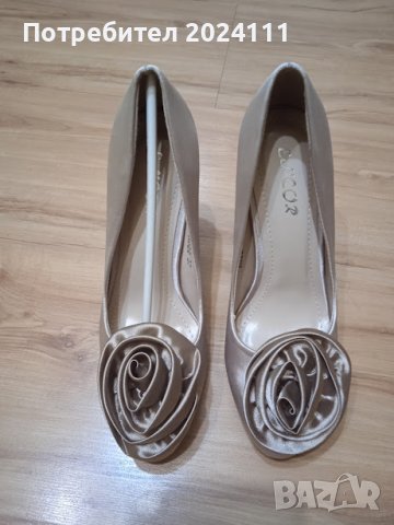 Продавам дамски обувки, снимка 3 - Дамски елегантни обувки - 40790700
