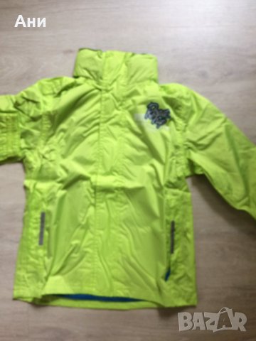 Чисто ново тънко яке ., снимка 3 - Детски якета и елеци - 34038696