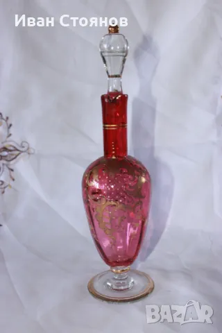 Антикварна рубинена кристална гарафа /декантер/ с позлата от 19 век в стил Bohemia, снимка 5 - Антикварни и старинни предмети - 49126400
