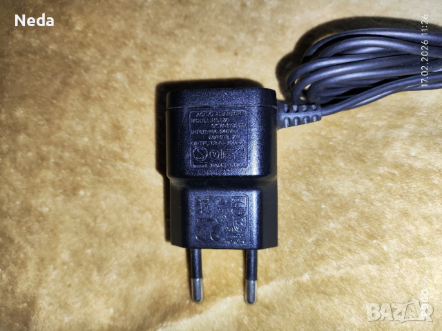 Зарядно за тример Philips , снимка 2 - Тримери - 50239087