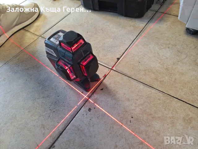 Лазерен Нивелир Bosch GLL 3-80P, снимка 4 - Измервателни инструменти - 56017628