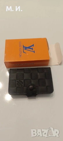  Продавам Карт холдер ЛВ