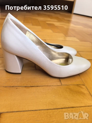 Обувки+Класна и бутикова булчинска рокля от италиански дизайнер, снимка 12 - Сватбени рокли - 49791700