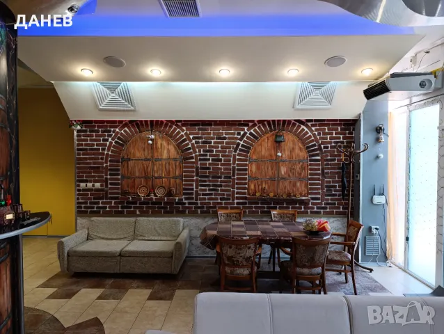 Продавам просторен 3 стаен с възм.за разделяне 138м2 в паркова зона, БЕЗ АГЕНЦИИ, Русе, снимка 4 - Апартаменти - 37919350