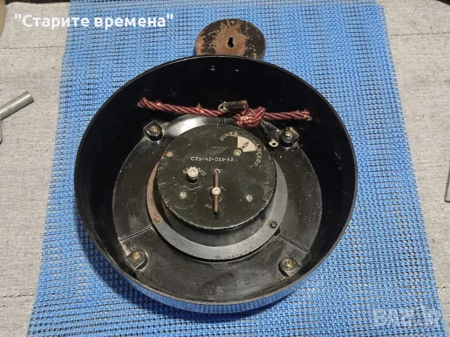 ГАРОВ  МЕХАНИЧЕН ЧАСОВНИК  /СССР 1940г, снимка 2 - Стенни часовници - 49839943