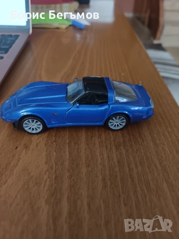 Метална количка с отварящи се врати Chevrolet Corvette 1978  1:39 , снимка 3 - Колекции - 53869129