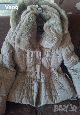 Дамско зимно яке с пух и качулка 
