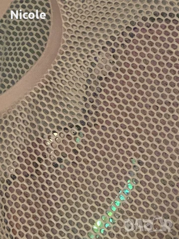 Уникална диско мрежеста блуза със сърце от паети, на марката: CASHE Размер: 170 / 92А, снимка 2 - Тениски - 50864048